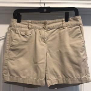 Ann Taylor Loft size 0 Original khaki shorts